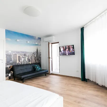 View Studio: Your Cozy Urban Retreat * Bukareszt