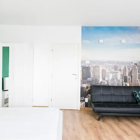Apartament View Studio: Your Cozy Urban Retreat Bukareszt