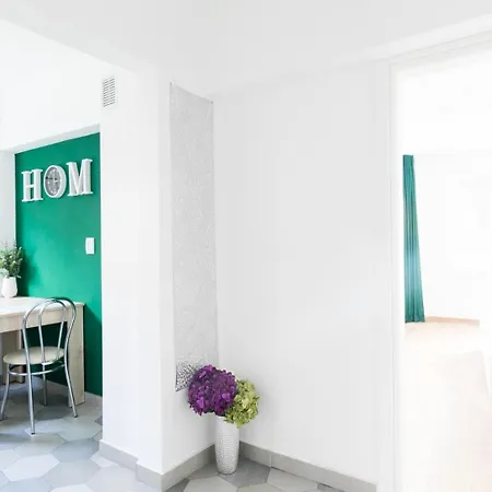 View Studio: Your Cozy Urban Retreat Apartament Bukareszt