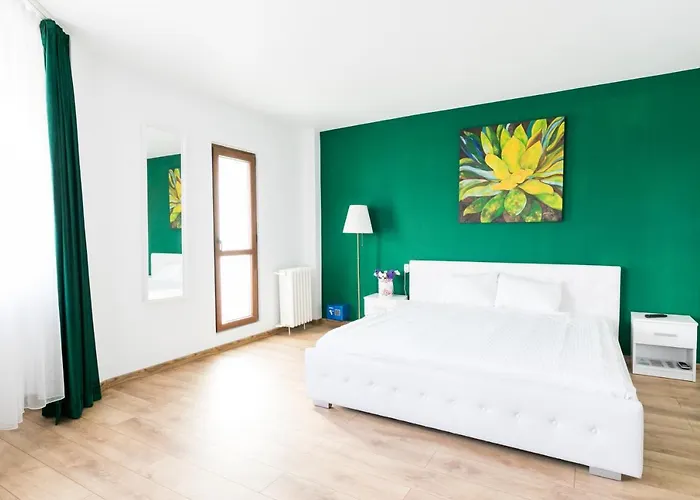 View Unirii * Bucureşti