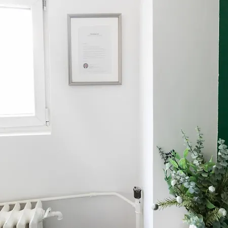 View Studio: Your Cozy Urban Retreat * Bukarest